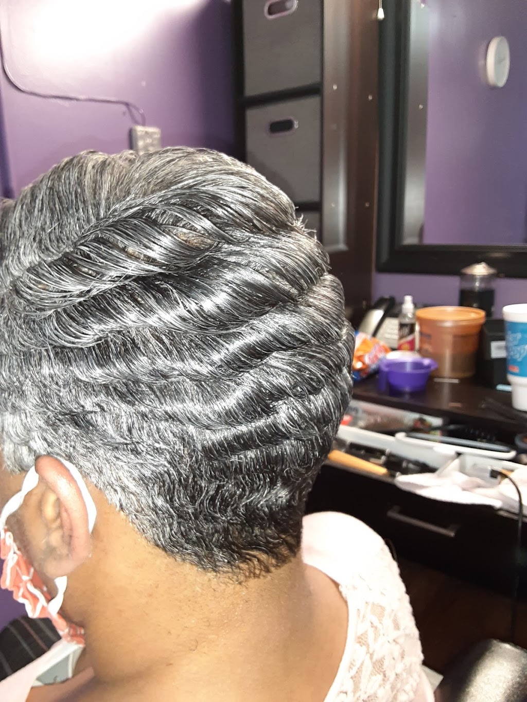 Frostings Hair Salon | 1433 Woodward Rd # C, Midfield, AL 35228 | Phone: (205) 925-0307