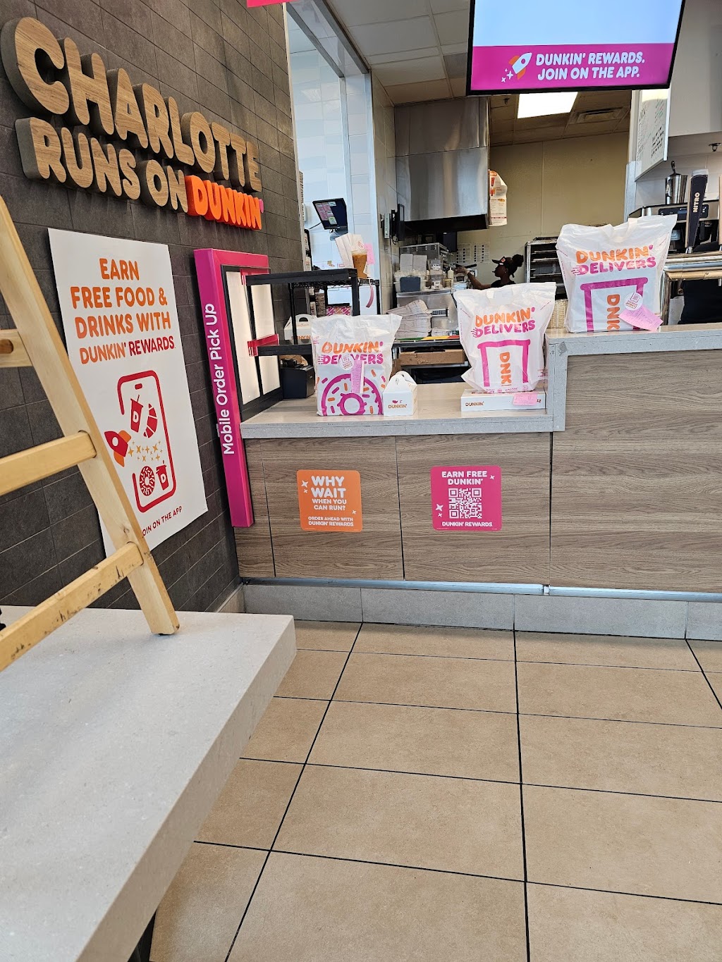 Dunkin | 4009 Corning Pl, Charlotte, NC 28216, USA | Phone: (704) 394-8884