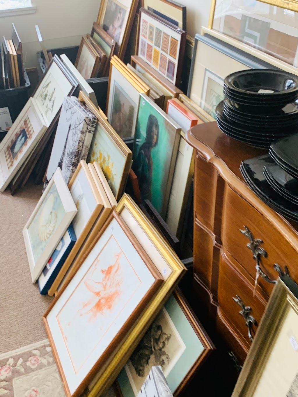 Fantastic Finds | 400 King St # 6, Chappaqua, NY 10514, USA | Phone: (914) 238-9200
