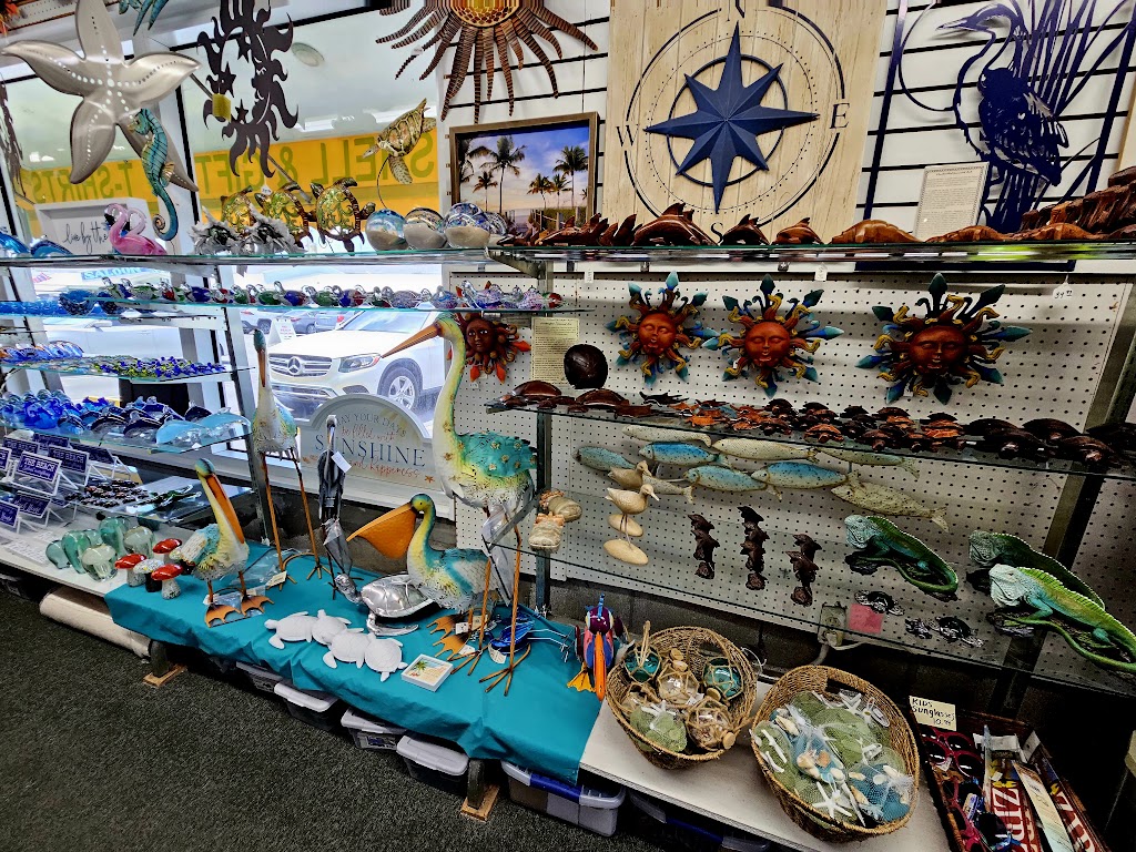 Green Turtle Shell & Gift Shop | 701 Gulf Dr N, Bradenton Beach, FL 34217, USA | Phone: (941) 778-2943