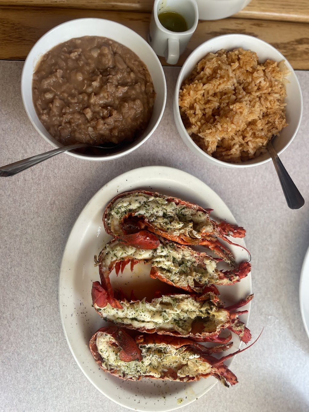 Jatay | Anzuelo 13, 22712 Puerto Nuevo, B.C., Mexico | Phone: 664 814 2369