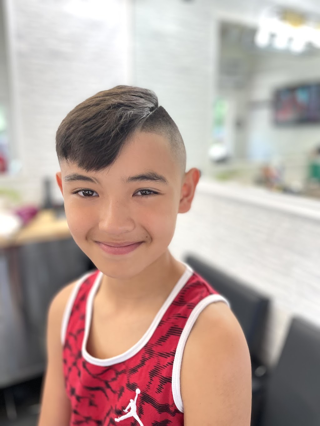 Louis Barber Shop | 2615 N 21st St, Tacoma, WA 98406, USA | Phone: (253) 756-1026
