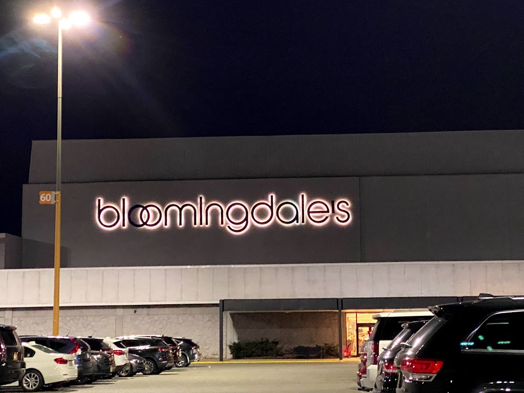 Bloomingdales | 1400 Willowbrook Mall, Wayne, NJ 07470, USA | Phone: (973) 582-2594