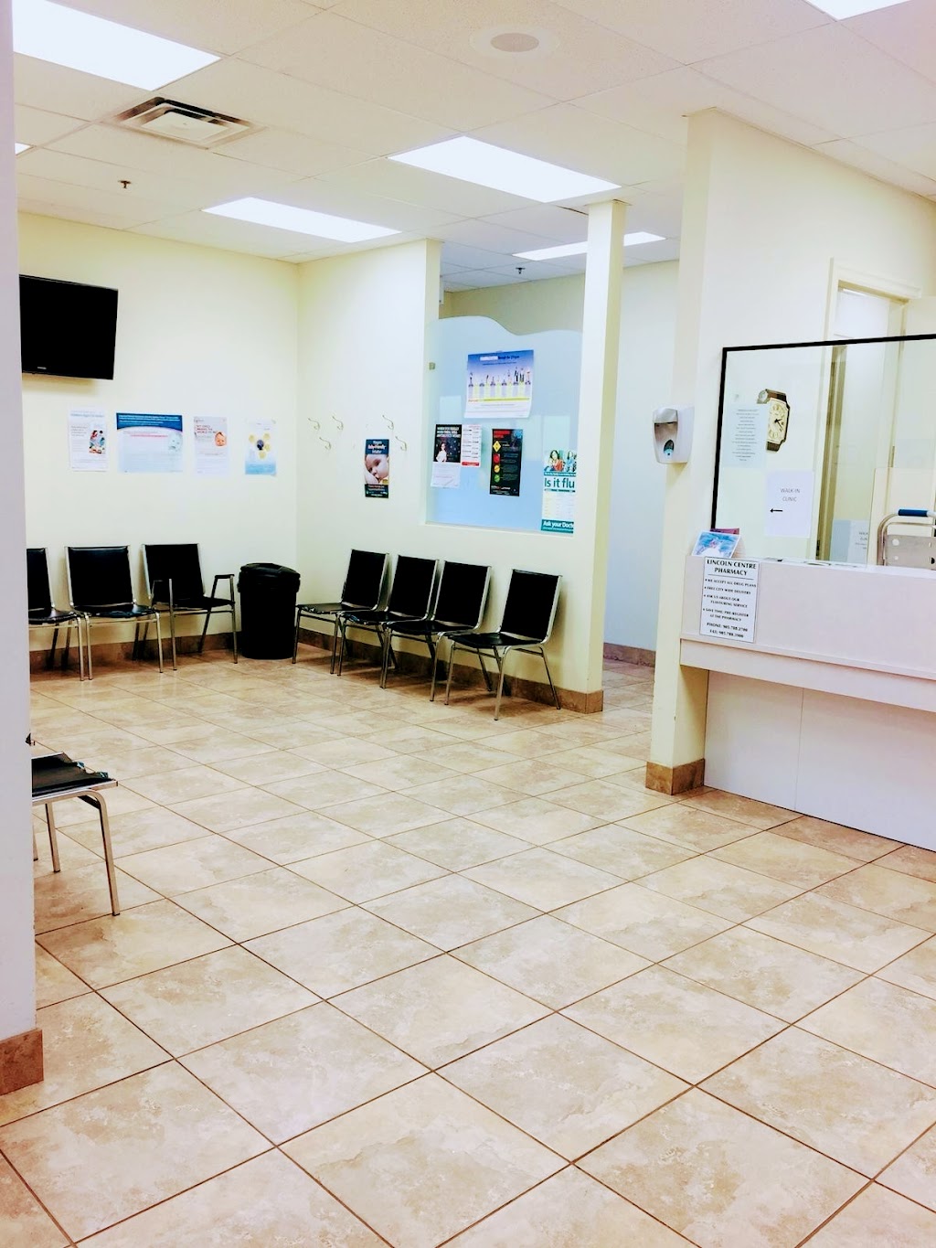 Lincoln Centre Walk-In Clinic | 390 Lincoln St, Welland, ON L3B 4N4, Canada | Phone: (905) 735-1433
