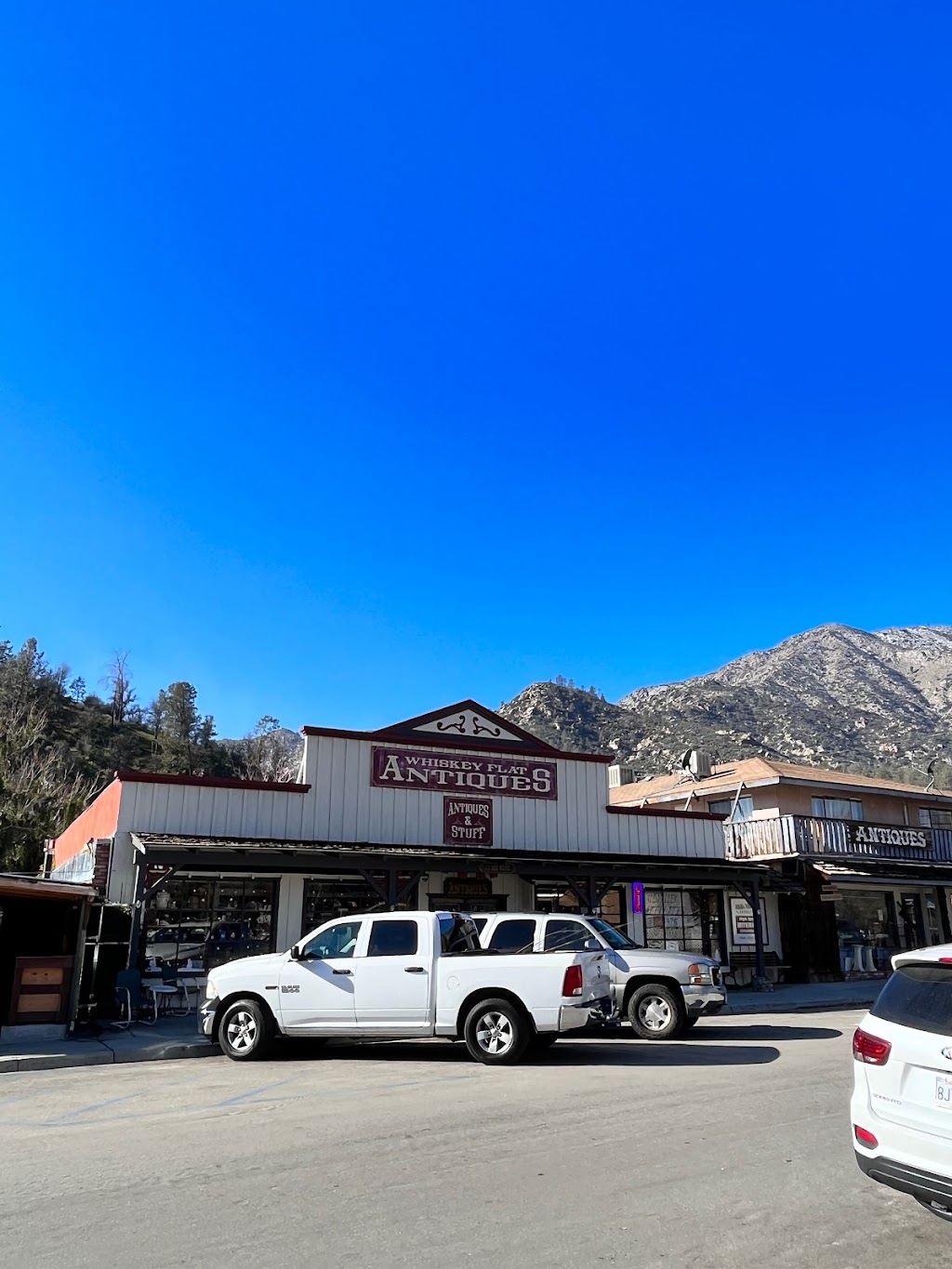 Whiskey Flat Antiques & Gifts | 13 Big Blue Rd, Kernville, CA 93238, USA | Phone: (760) 376-2239