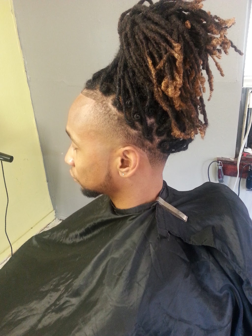 MK Barber Studio | 159 Castroville Rd, San Antonio, TX 78207, USA | Phone: (210) 712-5009