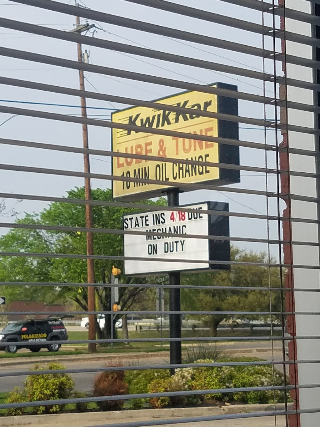 Kwik Kar Lube & Tune | 1620 W Pioneer Dr, Irving, TX 75061, USA | Phone: (972) 259-5823