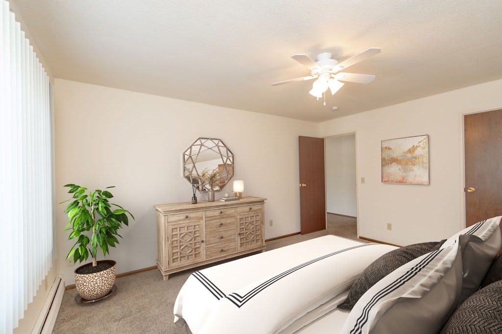 Chelsea Park Apartments | 4200 45th Ave N, Robbinsdale, MN 55422, USA | Phone: (763) 299-7713