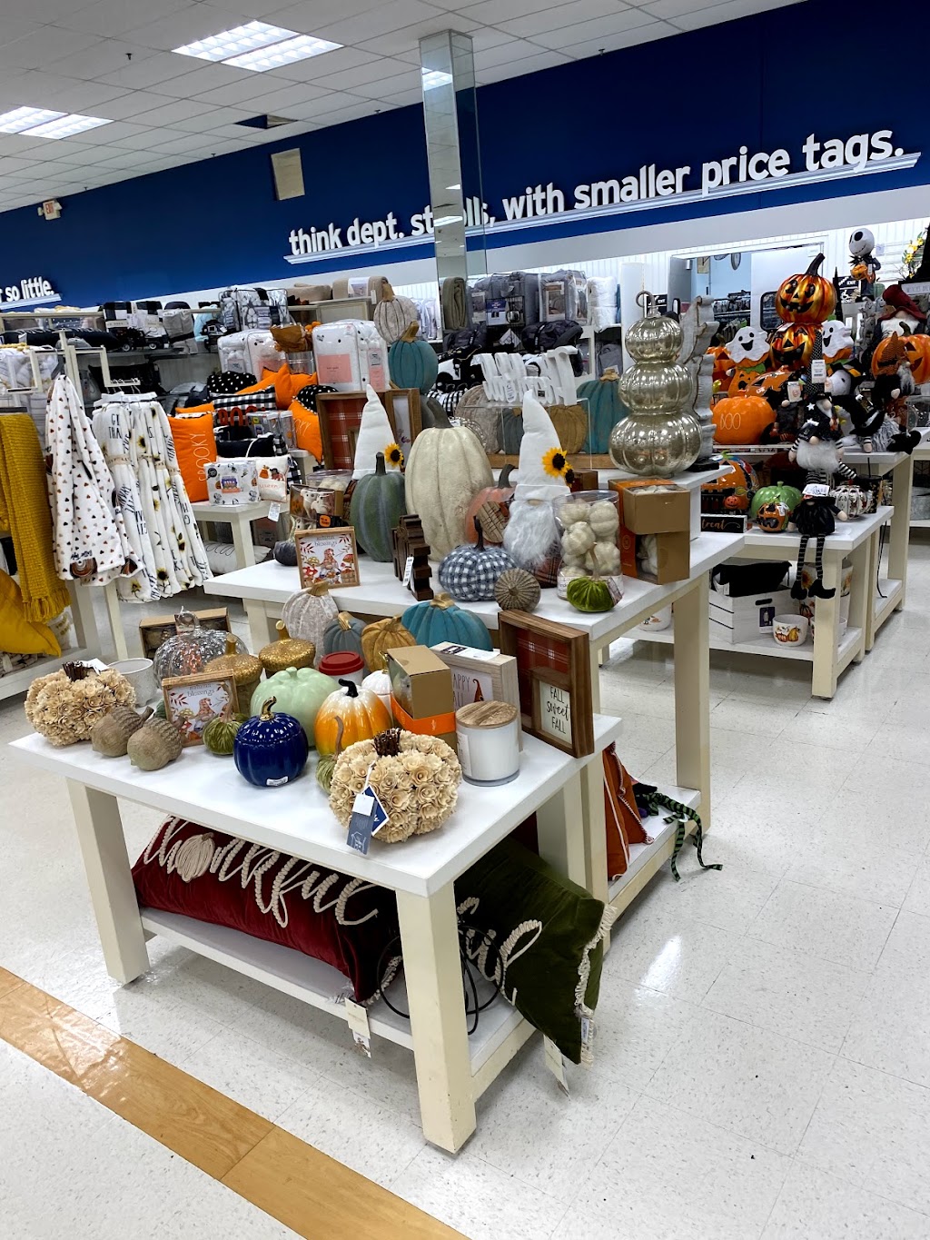 Marshalls | 1005 Paradise Rd, Swampscott, MA 01907, USA | Phone: (781) 581-5330