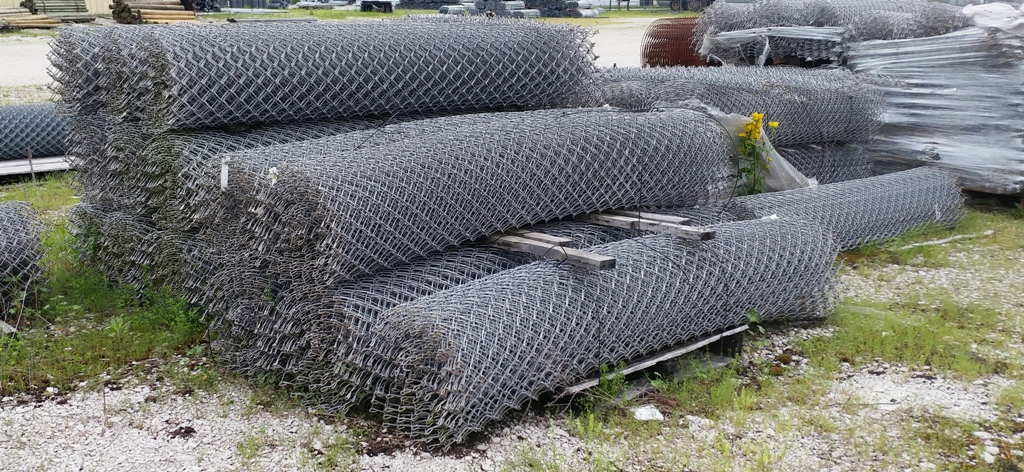American Highway Fence Inc | 220 Midland Trail, Mt Sterling, KY 40353, USA | Phone: (800) 237-9428