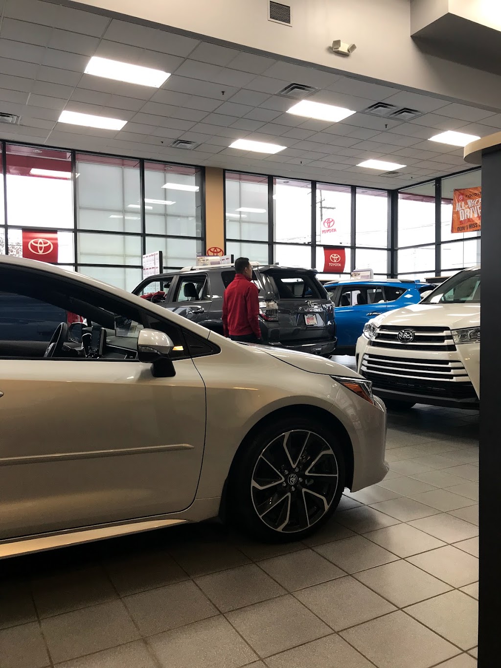 Kerry Toyota | 6050 Hopeful Church Rd, Florence, KY 41042, USA | Phone: (859) 371-3939