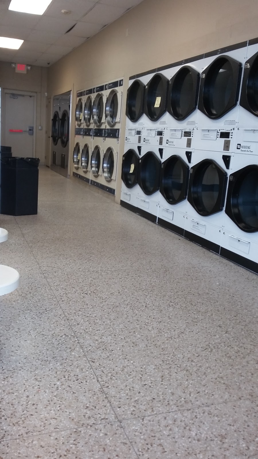 Tidalwave Laundromat | 621 125th Ave NE #4, Blaine, MN 55434 | Phone: (763) 862-3310