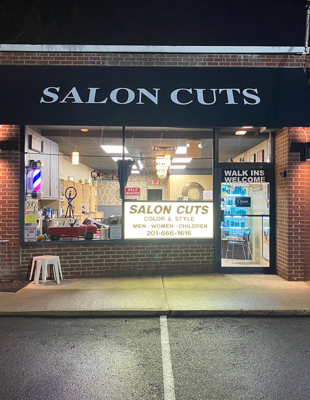 Salon Cuts | 84 Broadway, Woodcliff Lake, NJ 07677, USA | Phone: (201) 666-1616