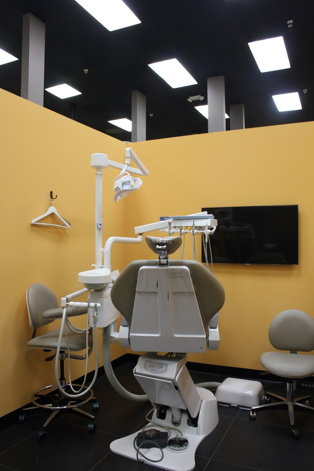 UDream Dental | 10149 Reseda Blvd, Northridge, CA 91324, USA | Phone: (818) 882-3710