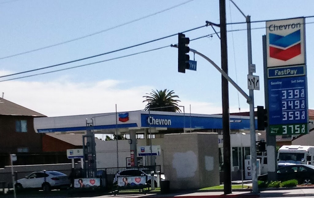 Chevron | 106 S Gaffey St, San Pedro, CA 90731 | Phone: (310) 548-9691