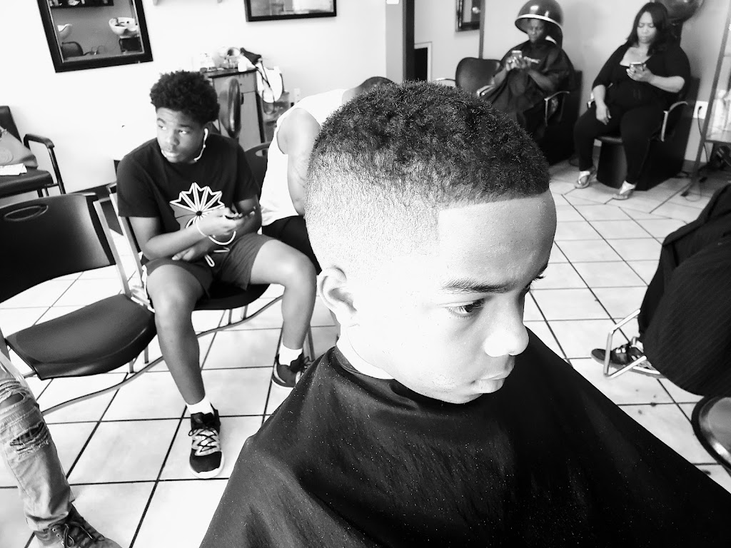 New Image Salon And Barber | 1940 McDonough Rd, Hampton, GA 30228, USA | Phone: (770) 375-5570