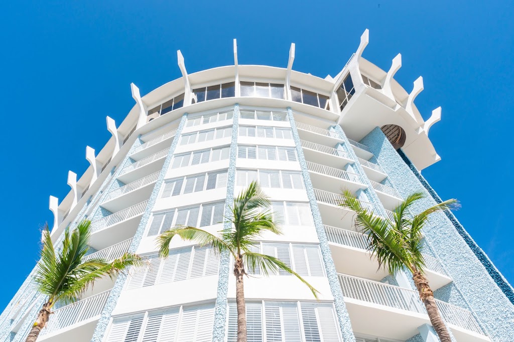 Bellwether Beach Resort | 5250 Gulf Blvd, St Pete Beach, FL 33706, USA | Phone: (727) 360-1811