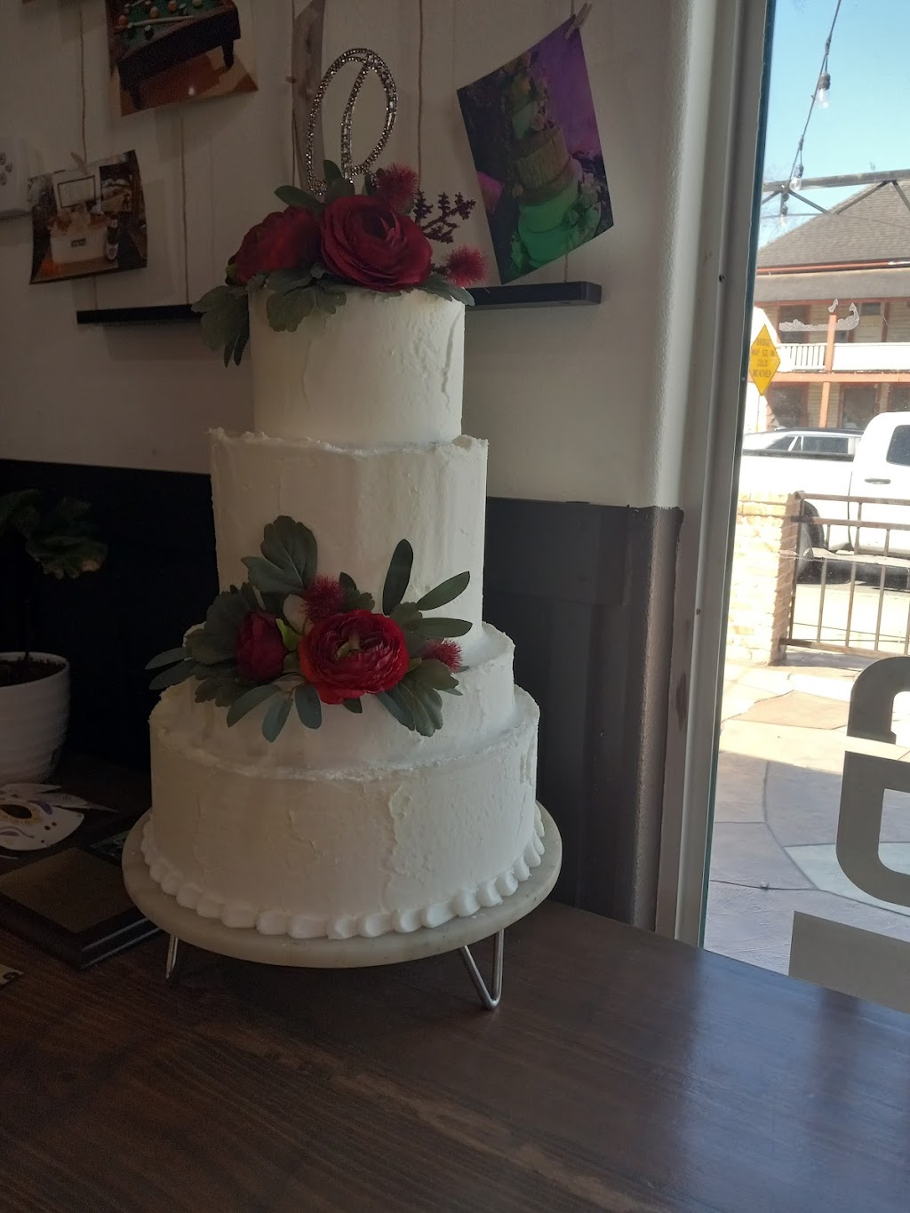 Anas Confections a Cakery Boutique | 1704 Avenue D, Rosenberg, TX 77471, USA | Phone: (979) 533-0651