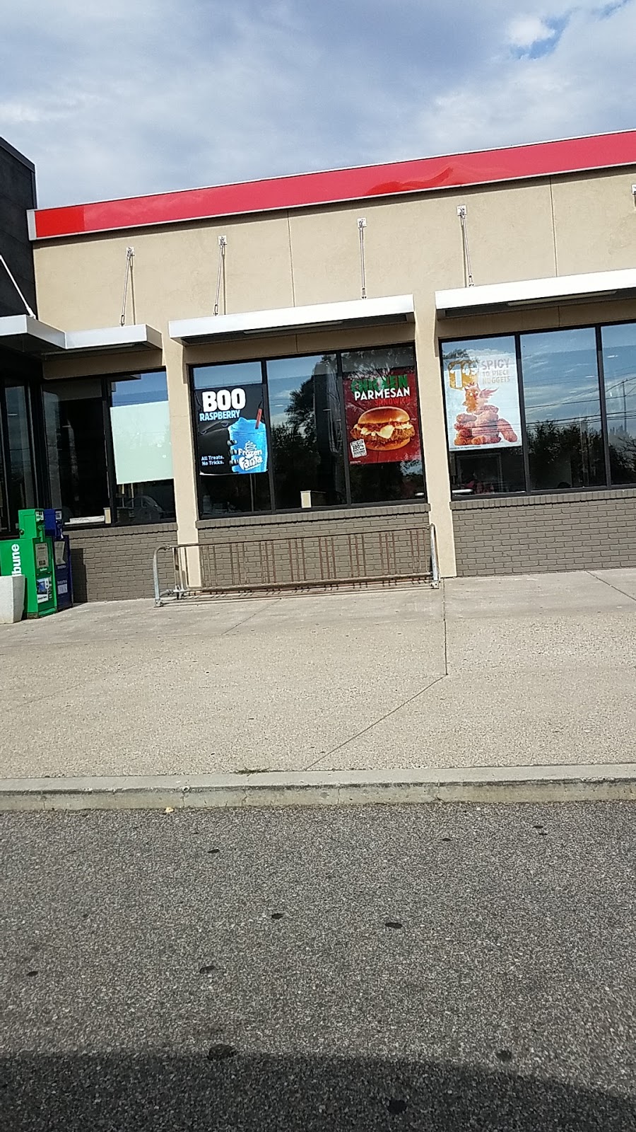Burger King | 100 W 98th St, Bloomington, MN 55420 | Phone: (952) 888-0616