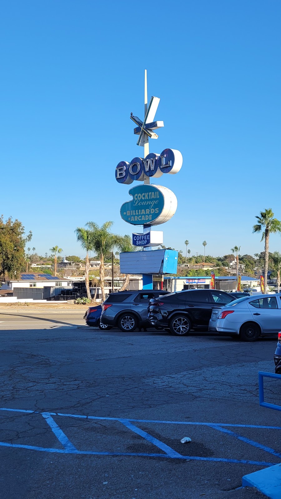 Surf Bowl - Oceanside | 1401 S Coast Hwy, Oceanside, CA 92054, USA | Phone: (760) 722-1371