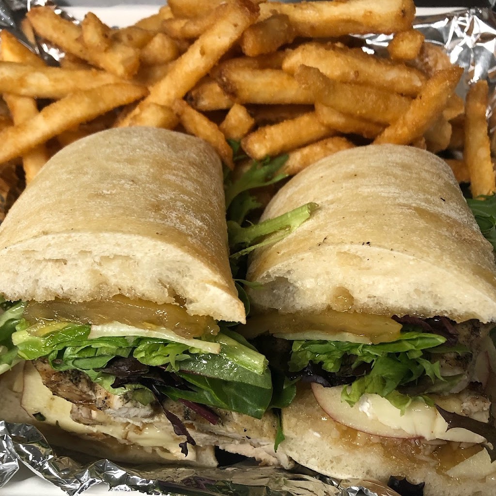 Gracies Bulldog Grille Food Truck | 600 NY-303, Blauvelt, NY 10913, USA | Phone: (845) 538-2140 Gracies Bulldog Grille Food Truck | 600 NY-303, Blauvelt, NY 10913, USA | Phone: (845) 538-2140