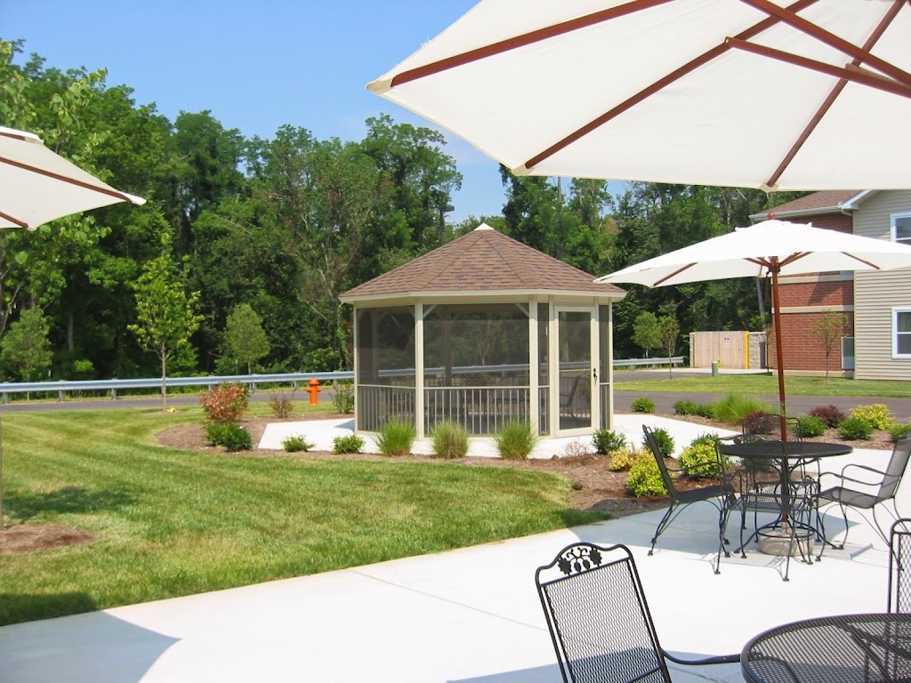 Evergreen Place: Supportive Living - Alton | 100 Glenhaven Drive, Alton, IL 62002, USA | Phone: (618) 462-1500