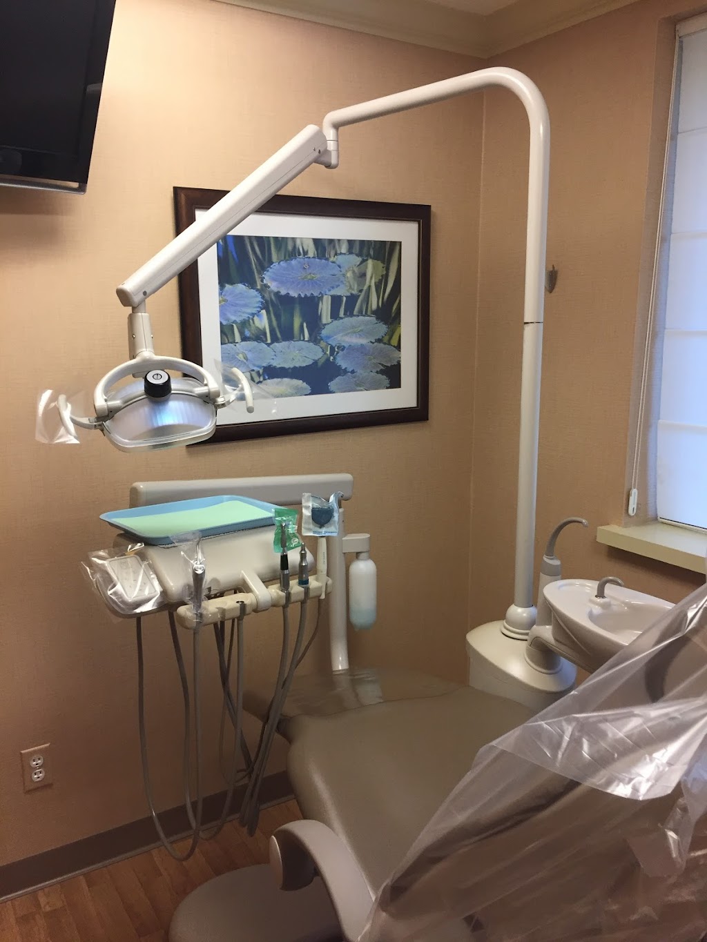 Elliot Ledner, DDS | 3505 Hill Blvd F, Yorktown Heights, NY 10598, USA | Phone: (914) 214-9740