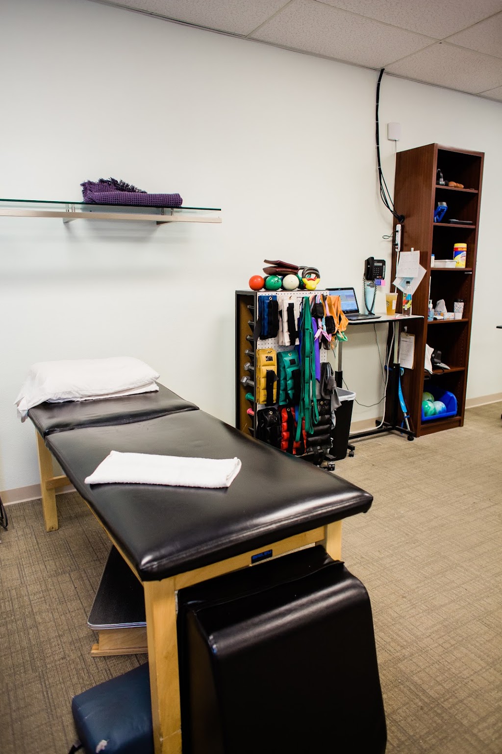 Vargo Physical Therapy | 25830 McBean Pkwy, Valencia, CA 91355, USA | Phone: (661) 259-2621