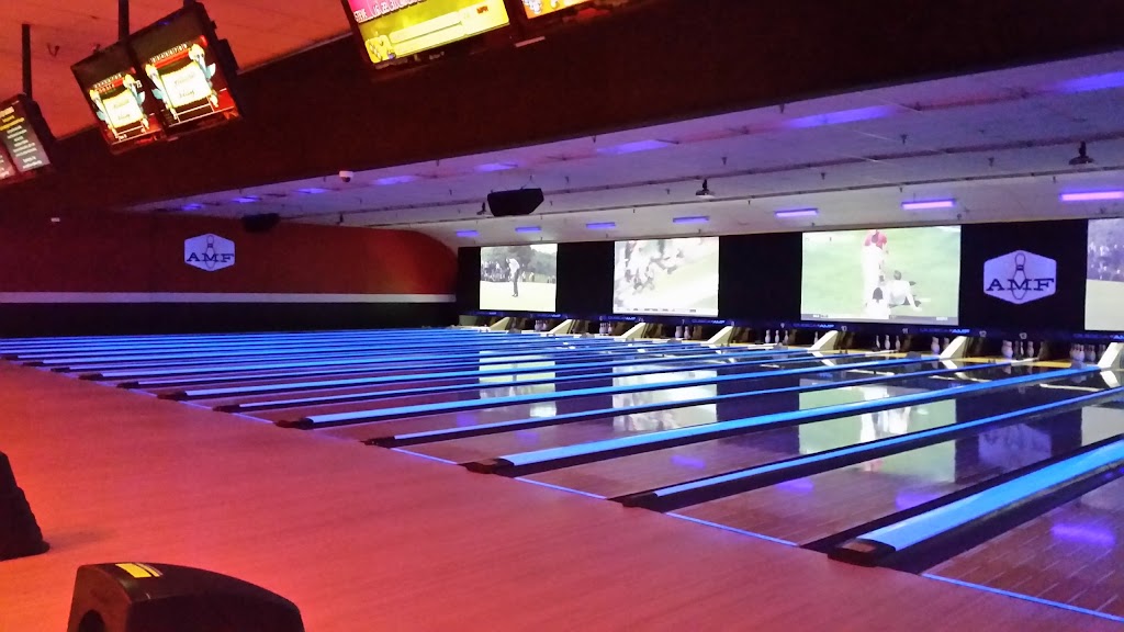 Bowlero | 18811 Carmenita Rd, Cerritos, CA 90703, USA | Phone: (562) 924-9363