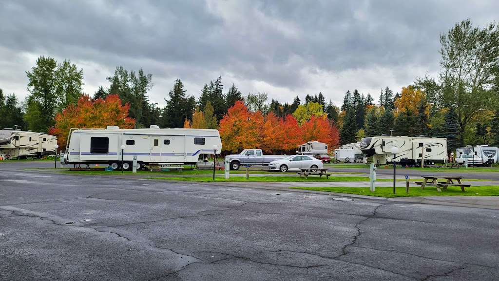 Sandy Riverfront Rv Resort | 1097 E Historic Columbia River Hwy, Troutdale, OR 97060, USA | Phone: (503) 665-6722