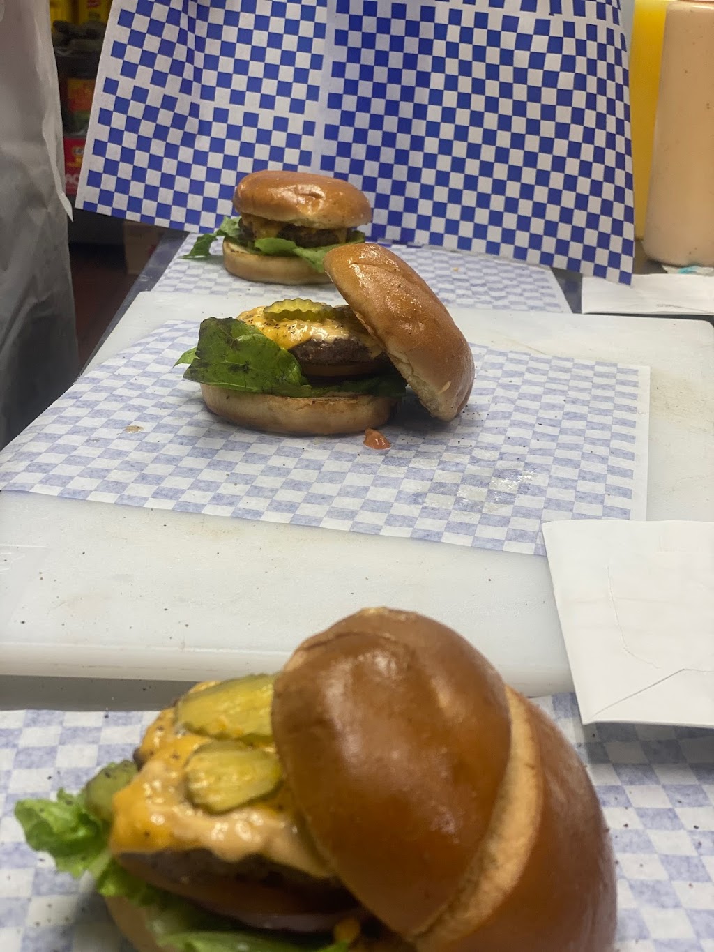 Bros Burgers and Wings/ OC Daiquiri | 2207 E Ledbetter Dr, Dallas, TX 75216, USA | Phone: (972) 807-2250