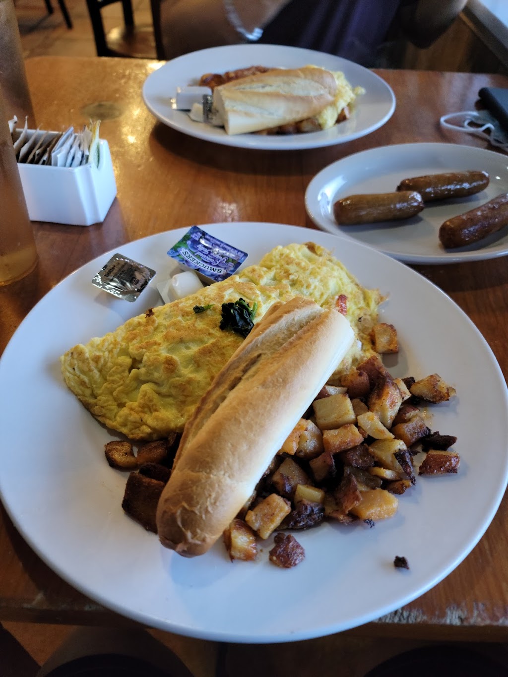 Giorgios Bakery & Bistro | 800 N Ocean Dr, Hollywood, FL 33019, USA | Phone: (954) 929-5550