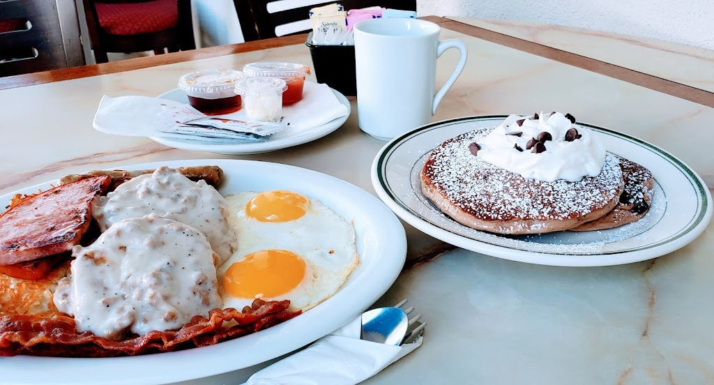 Pancakes R Us Montclair | 10220 Central Ave, Montclair, CA 91763, USA | Phone: (909) 621-3600