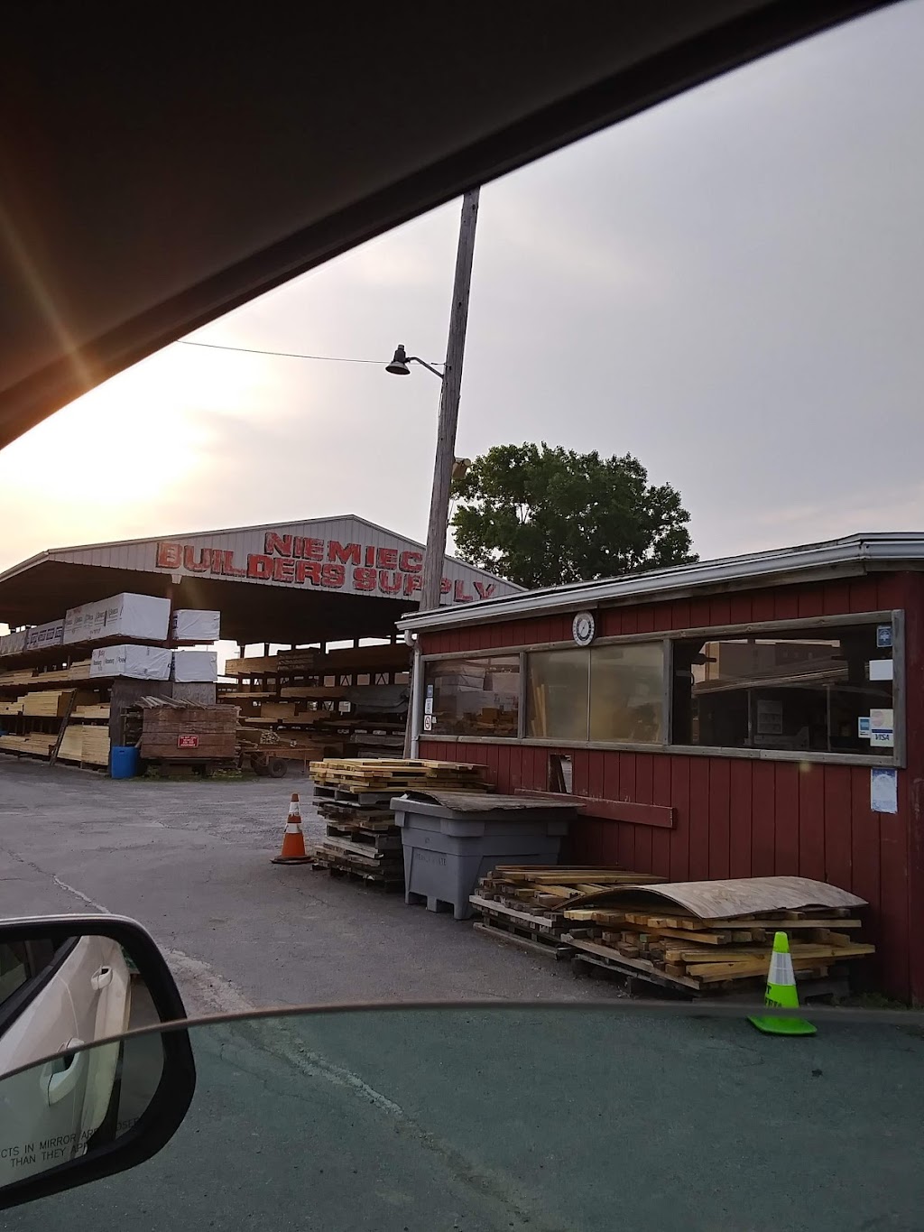 Niemiec Builders Supplies Inc. | 800 Grant St, Buffalo, NY 14213, USA | Phone: (716) 884-6990