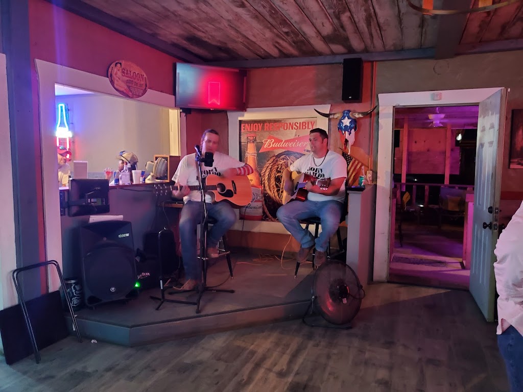 The Dusty Saddle Saloon | 927 FM 3024, Mathis, TX 78368, USA | Phone: (361) 400-9960