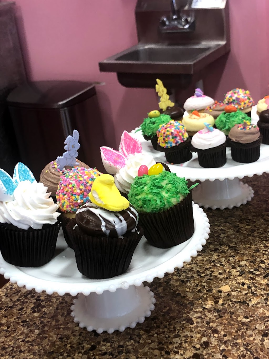 SmallCakes Cupcakery | 8338 E 21st St N, Wichita, KS 67206, USA | Phone: (316) 685-2253