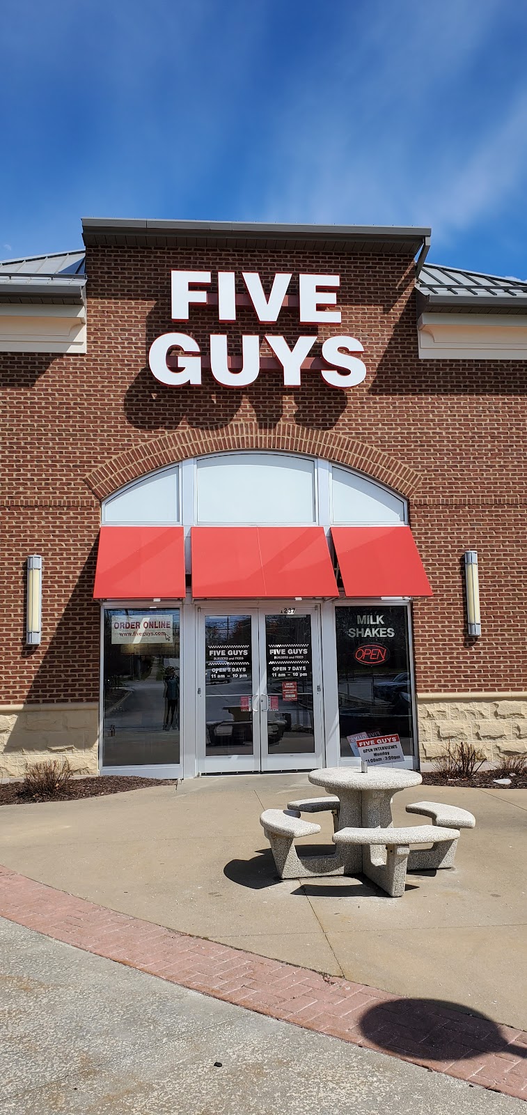 Five Guys | 1237 Som Center Rd, Mayfield Heights, OH 44124, USA | Phone: (440) 442-6700