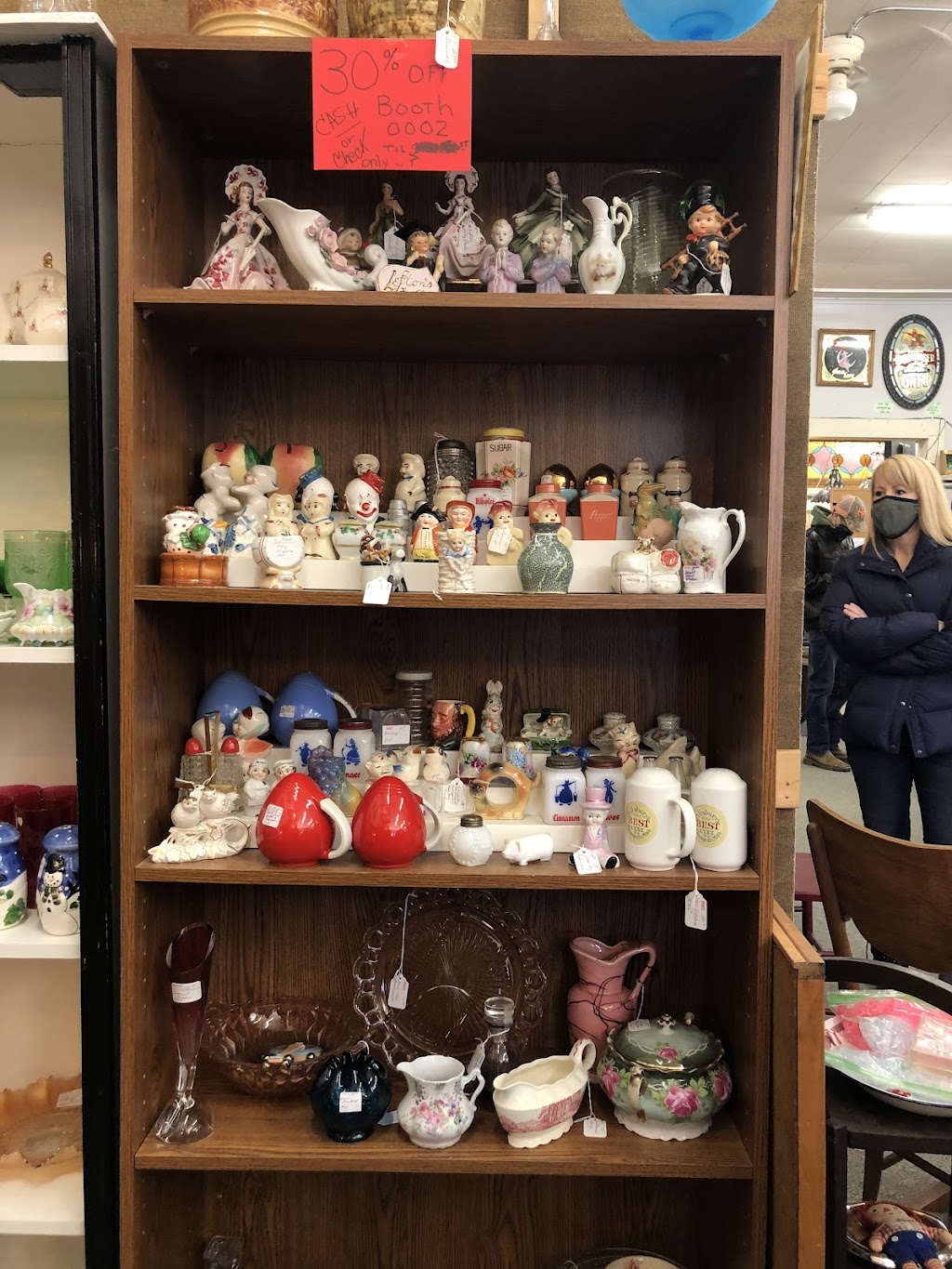 Pinetree Antiques & More | 129 N Main St, Brooklyn, MI 49230, USA | Phone: (517) 592-3808