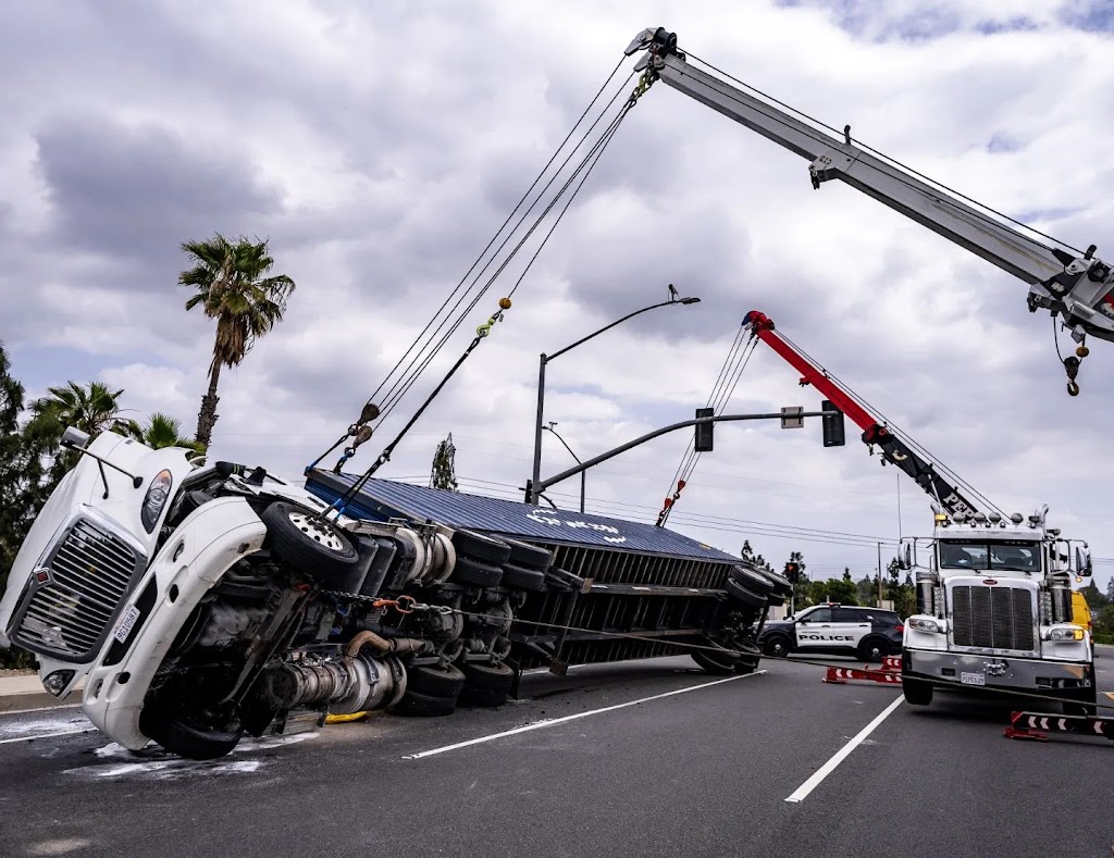 Pepes Towing Service | 918 S Boyle Ave, Los Angeles, CA 90023 | Phone: (323) 268-1609