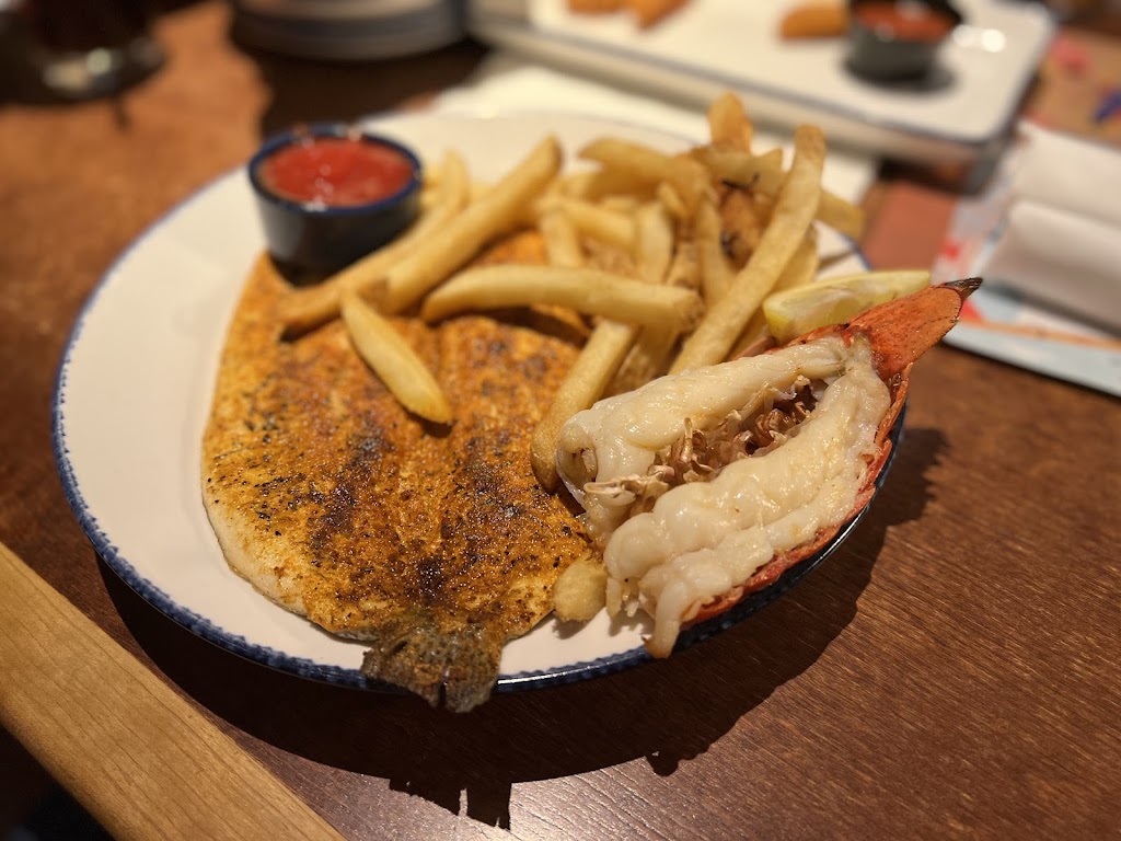 Red Lobster | GOLDEN TRIANGLE MALL, 2801 S Interstate 35 NEAR, Denton, TX 76210, USA | Phone: (940) 382-6410