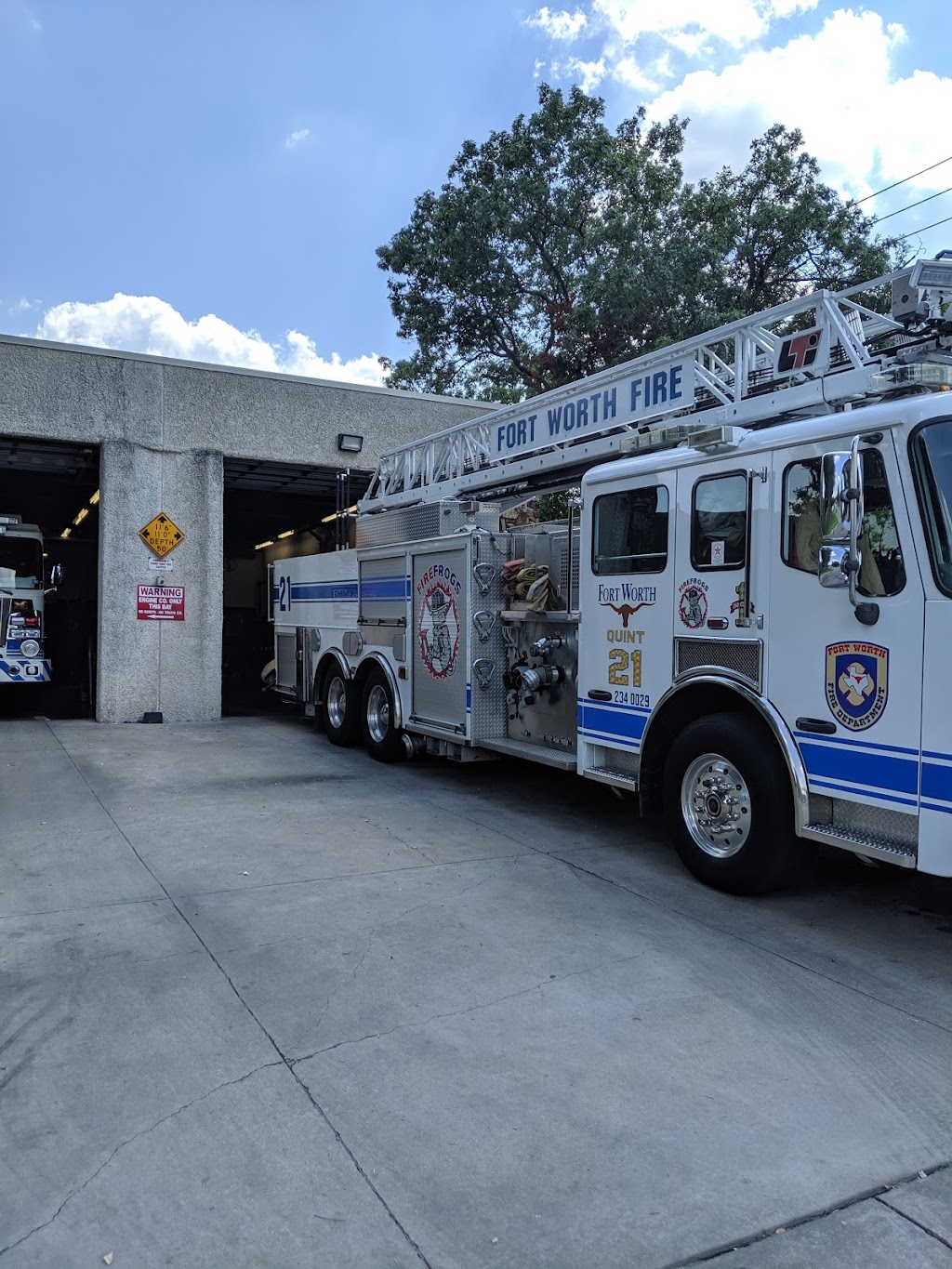 Fort Worth Fire Station 21 | 3501 S Hills Ave, Fort Worth, TX 76109, USA | Phone: (817) 392-6921