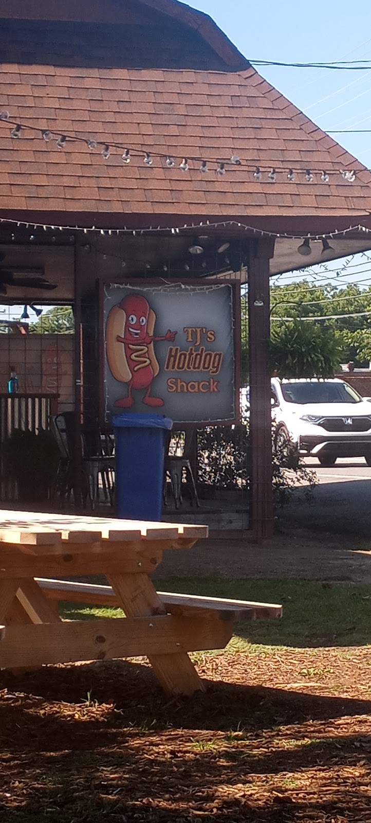 TJs Hotdog Shack | 129 S Main St, Stanley, NC 28164, USA | Phone: (704) 931-0240