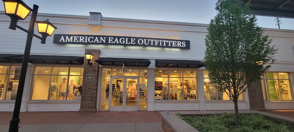 American Eagle & Aerie Outlet | 80 Premium Outlets Blvd Unit 409, Merrimack, NH 03054 | Phone: (603) 424-6814