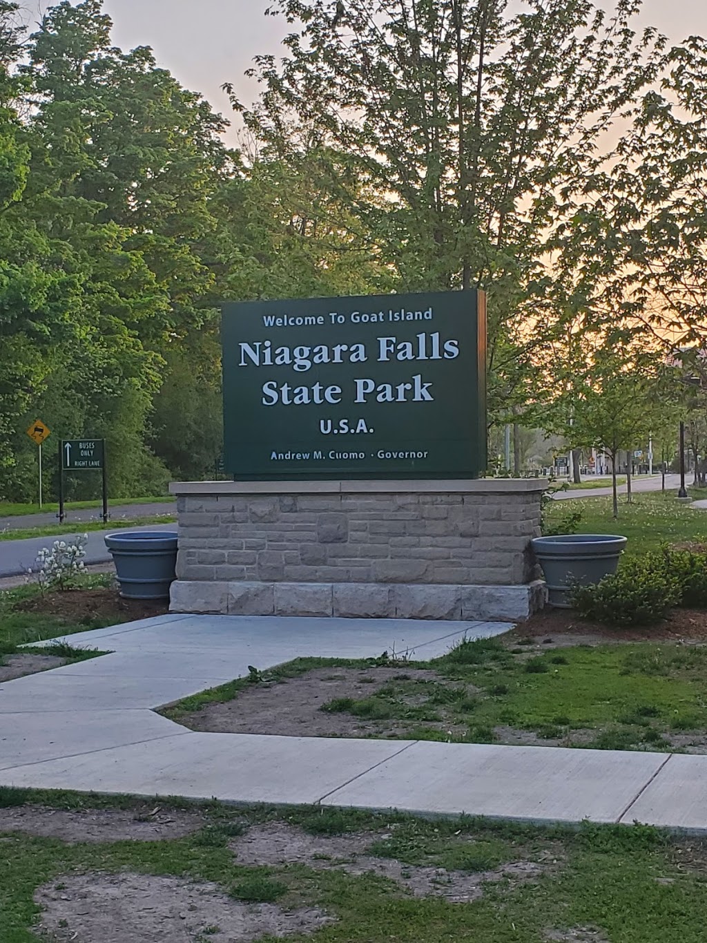 Niagara Falls, NY, USA | Niagara Falls, NY 14303, USA | Phone: (716) 286-8579