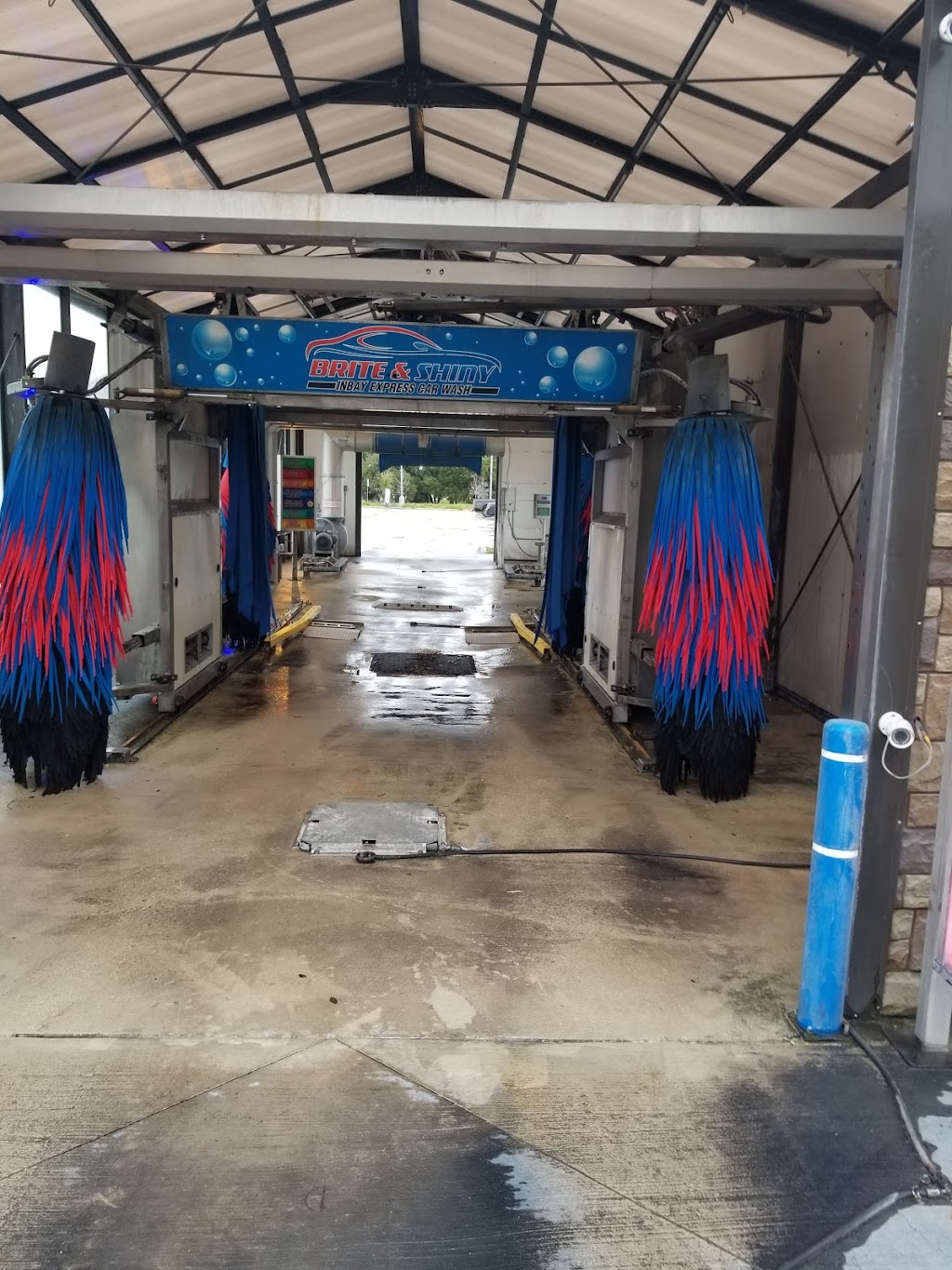 Brite and Shiny Car Wash | 1309 Main St, Buda, TX 78610, USA | Phone: (512) 784-5665