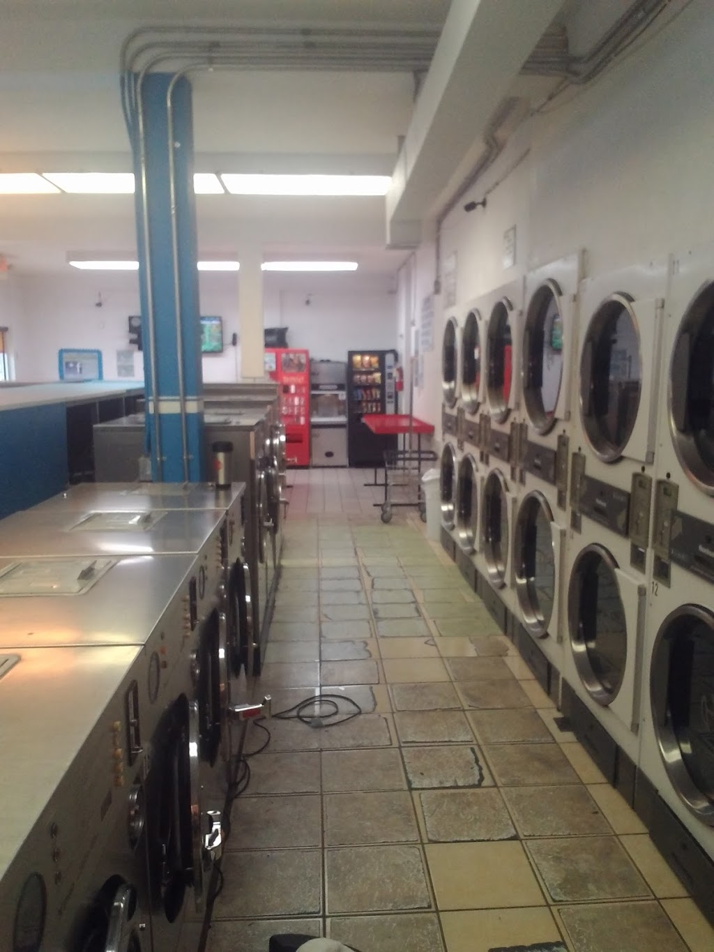 Soapy Times Coin Laundry | 3230 Alabama St, El Paso, TX 79930, USA | Phone: (915) 566-5992