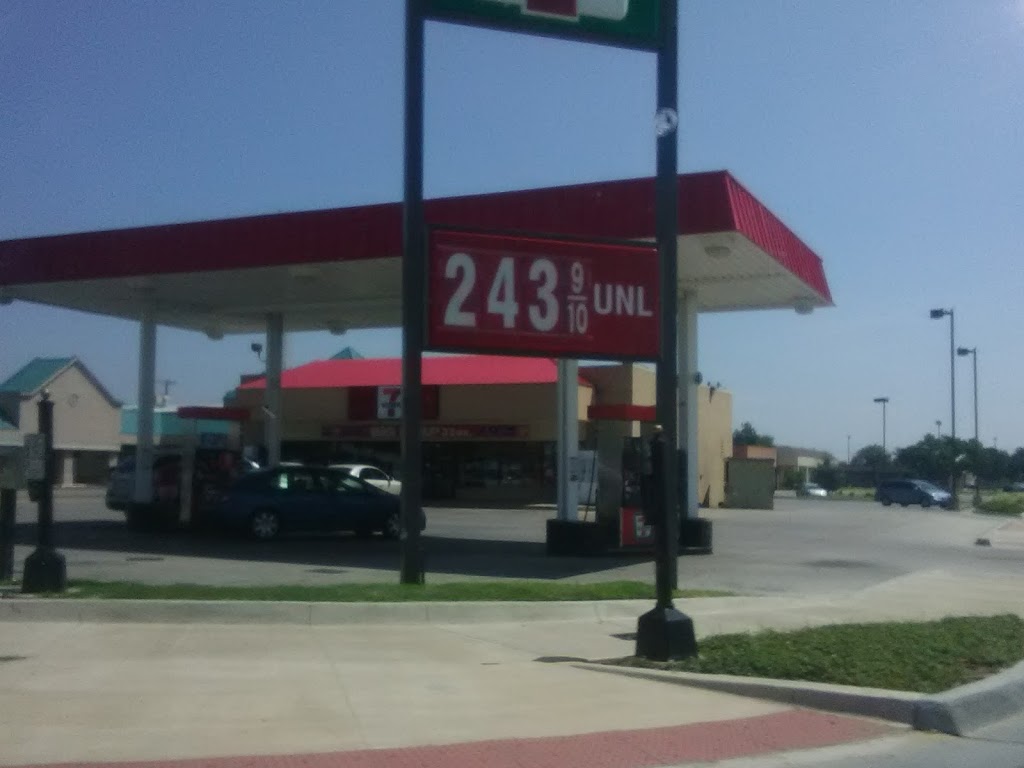 7-Eleven | 5100 N MacArthur Blvd, Warr Acres, OK 73122 | Phone: (405) 787-5923