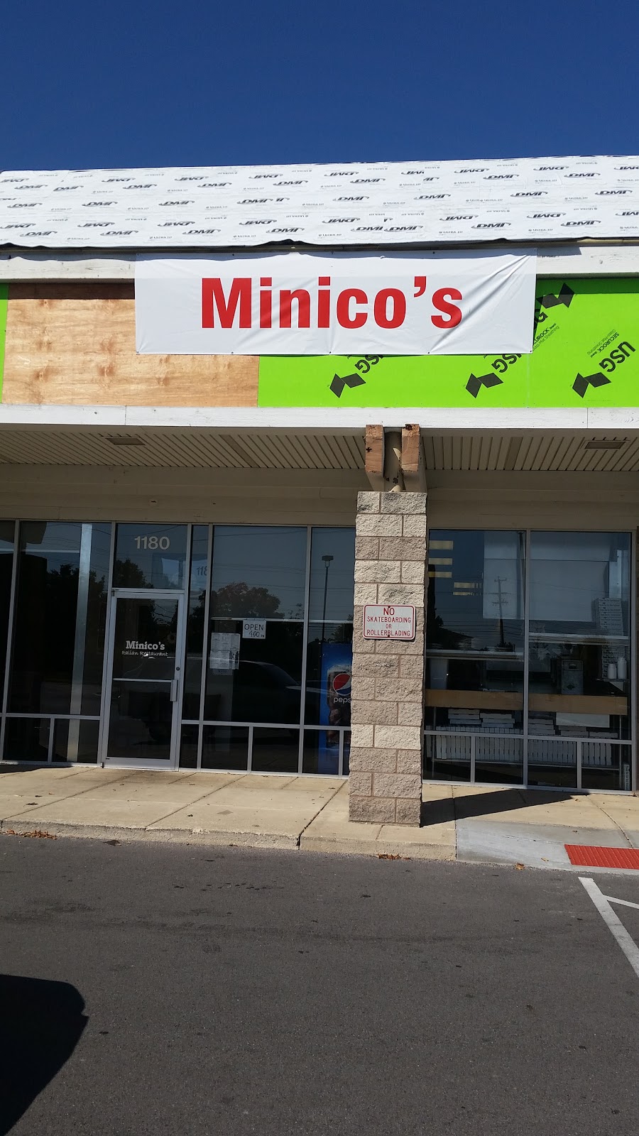 Minicos Italian Restaurant | 1180 County Line Rd, Westerville, OH 43081, USA | Phone: (614) 899-1100