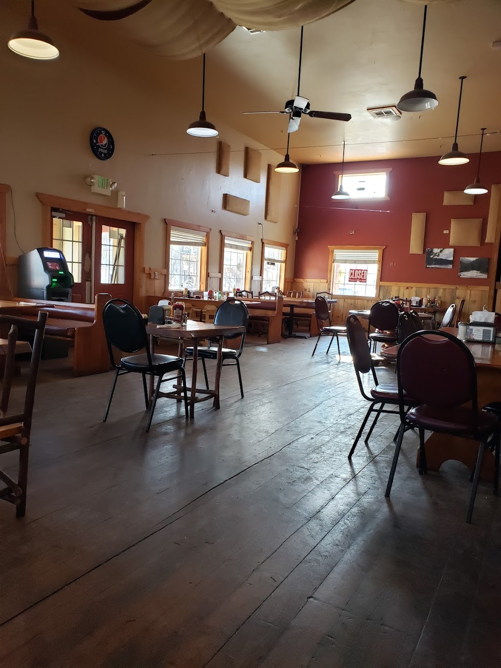 Corner Cafe Bar & Grill | 446 ID-55, Horseshoe Bend, ID 83629 | Phone: (208) 793-3374