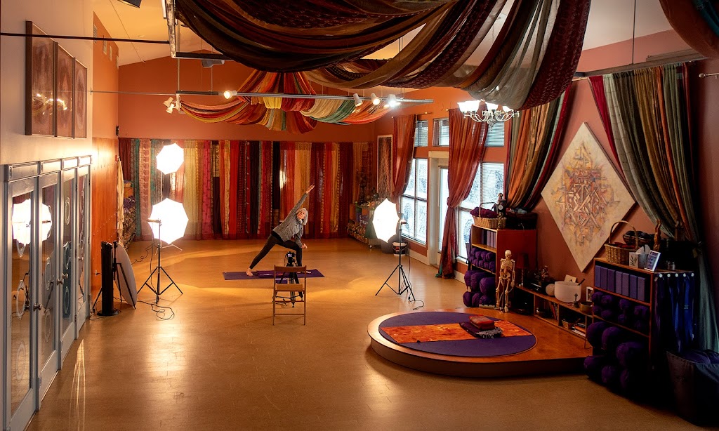 Yoga Circle Studio | 707 Pine Ave STE A103, Snohomish, WA 98290, USA | Phone: (360) 568-1000